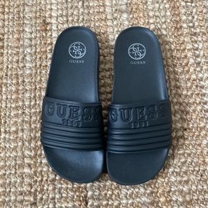 Guess Slides size 7